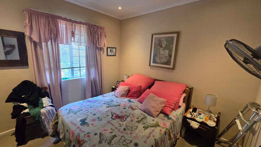 2 Bedroom Property for Sale in Protea Village Western Cape